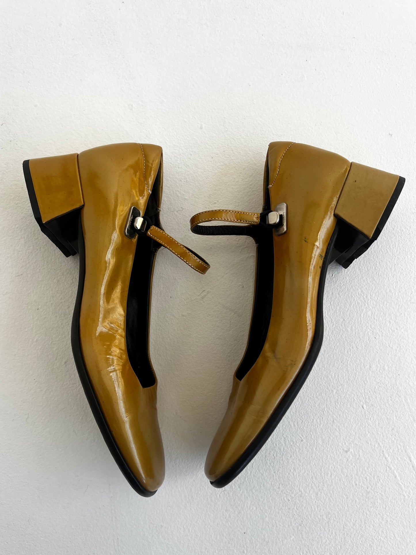 Prada FW 1999 mary jane