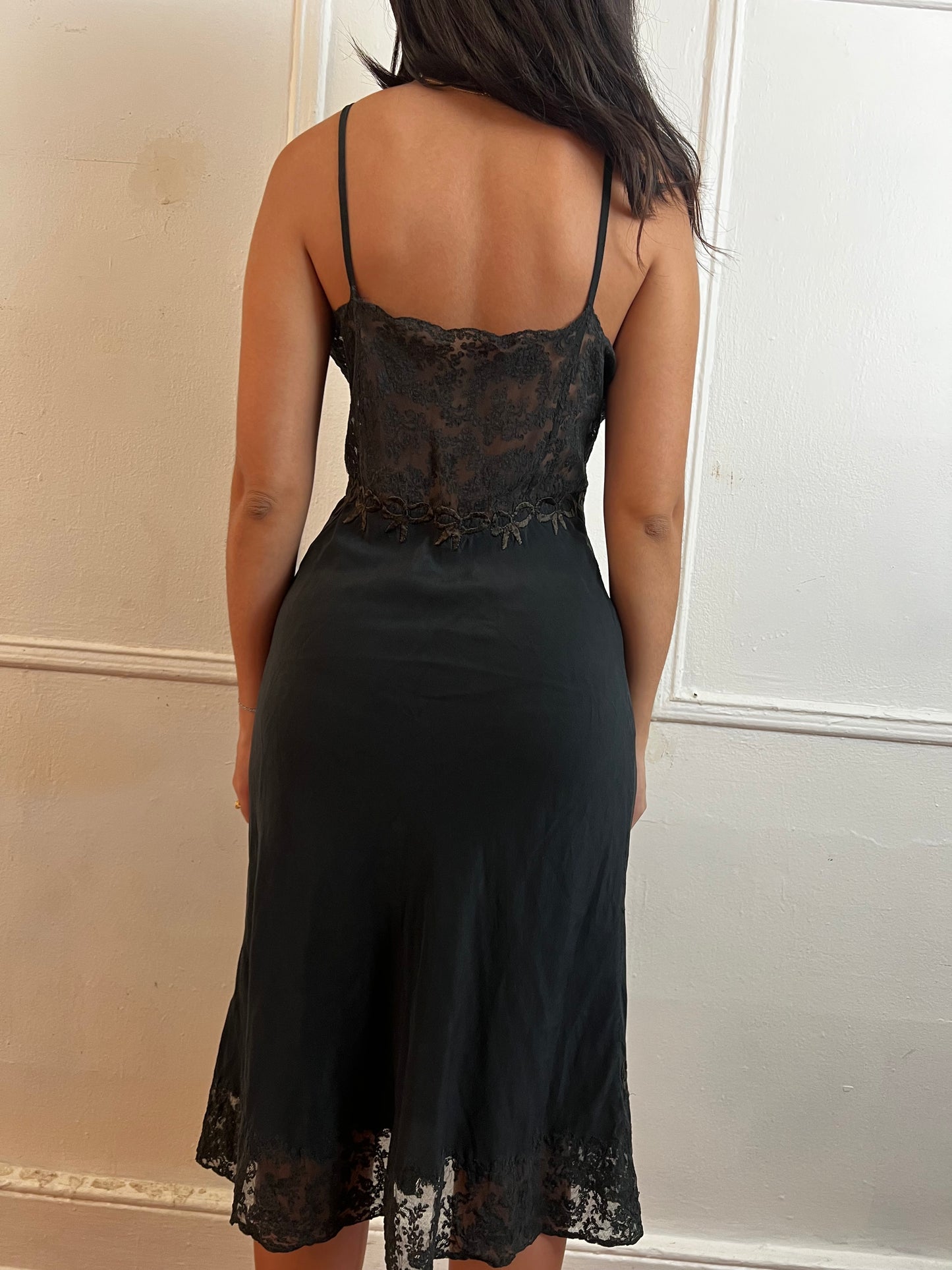 Antique silk dress ˚。⋆౨ৎ˚