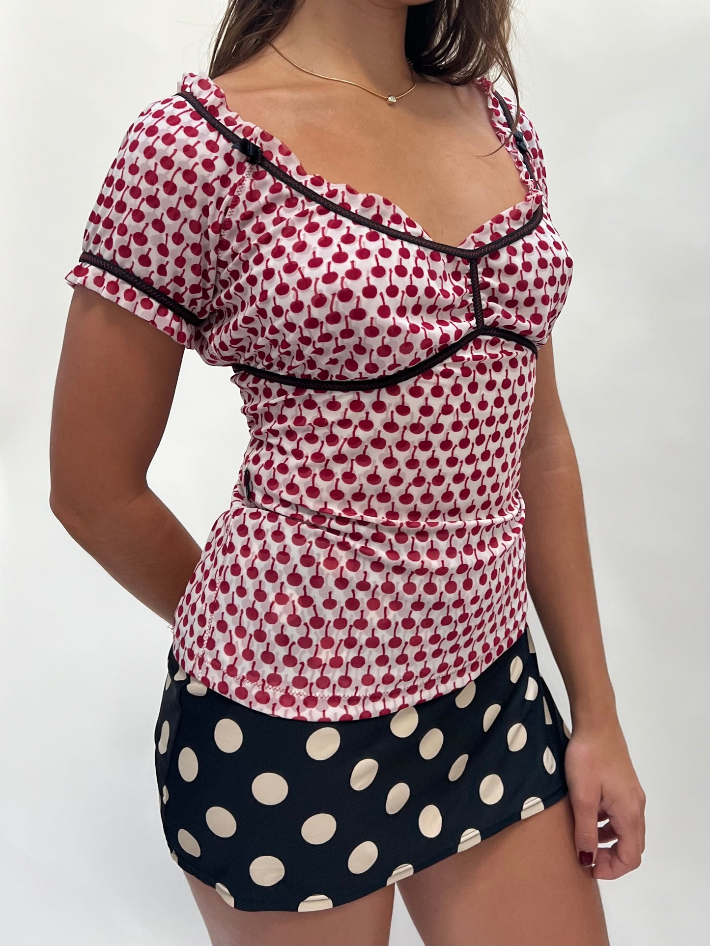 Moschino cherry top ๐