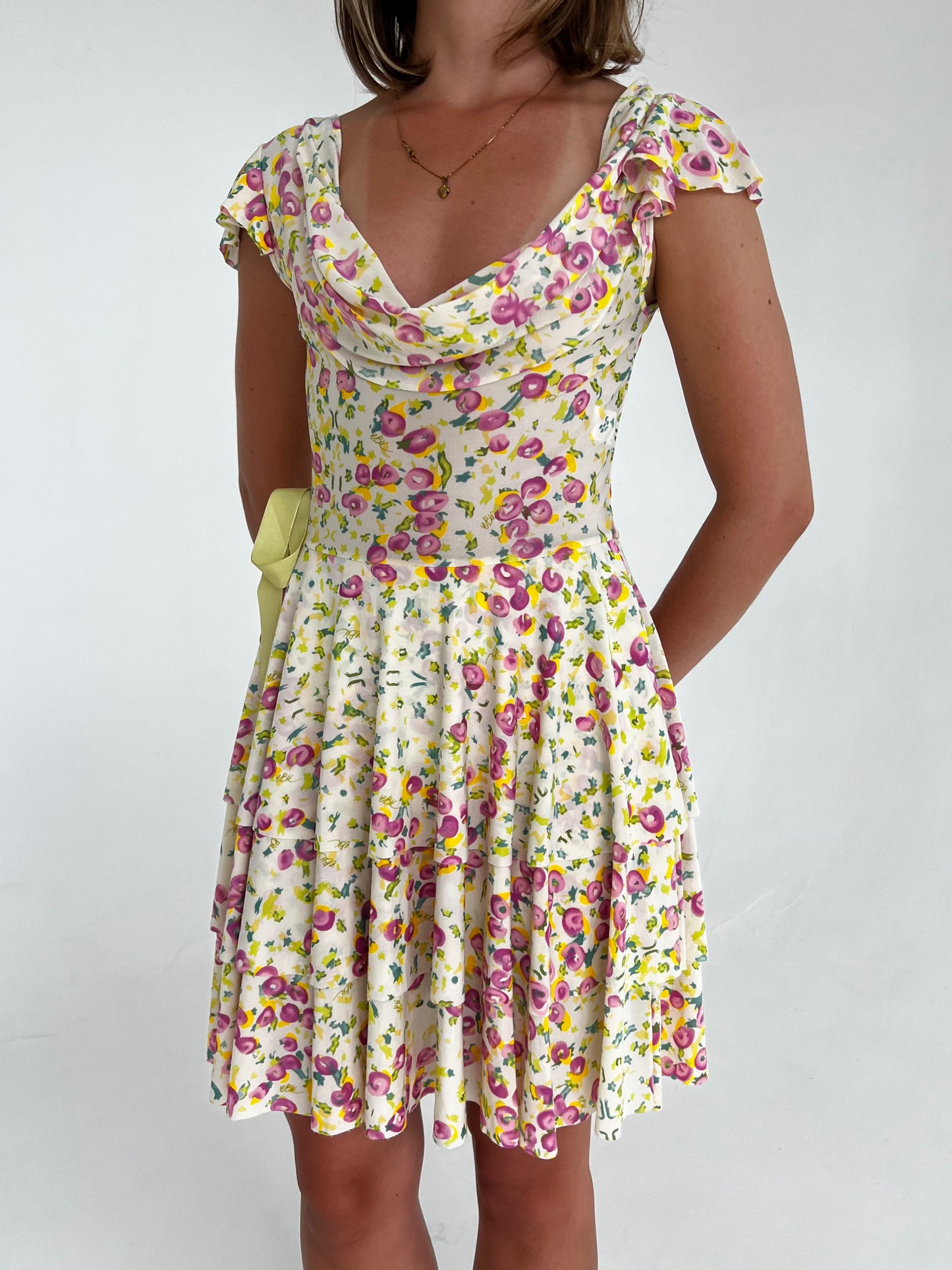 Vintage floral dress ۶ৎ