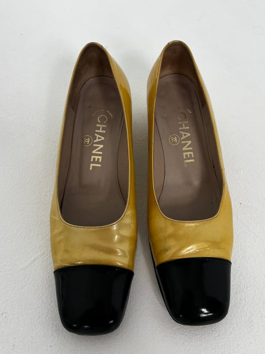 Chanel pump