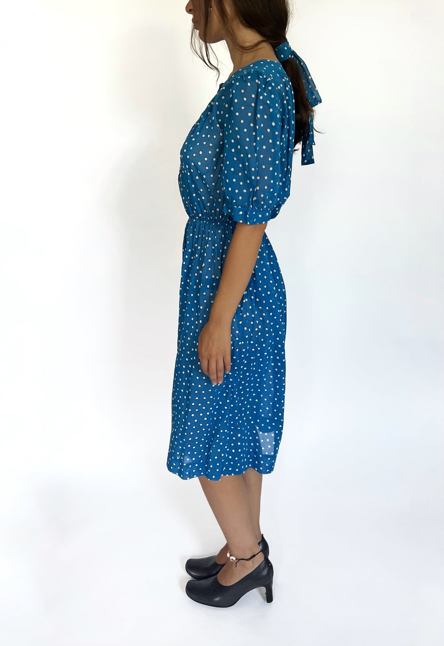 Vintage dress w/ tie <3