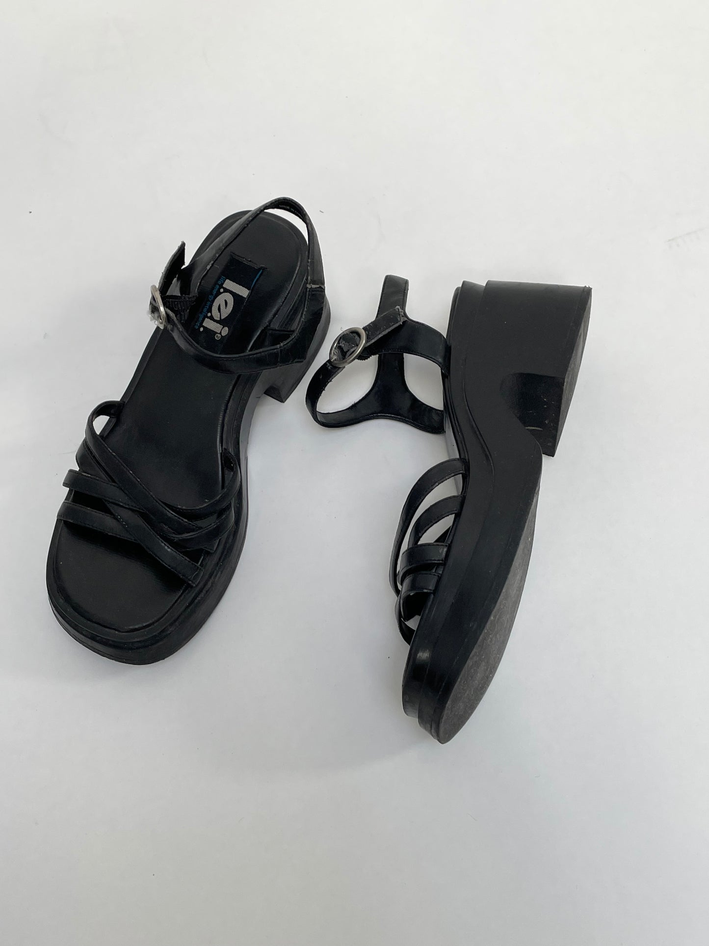 lei platform sandals