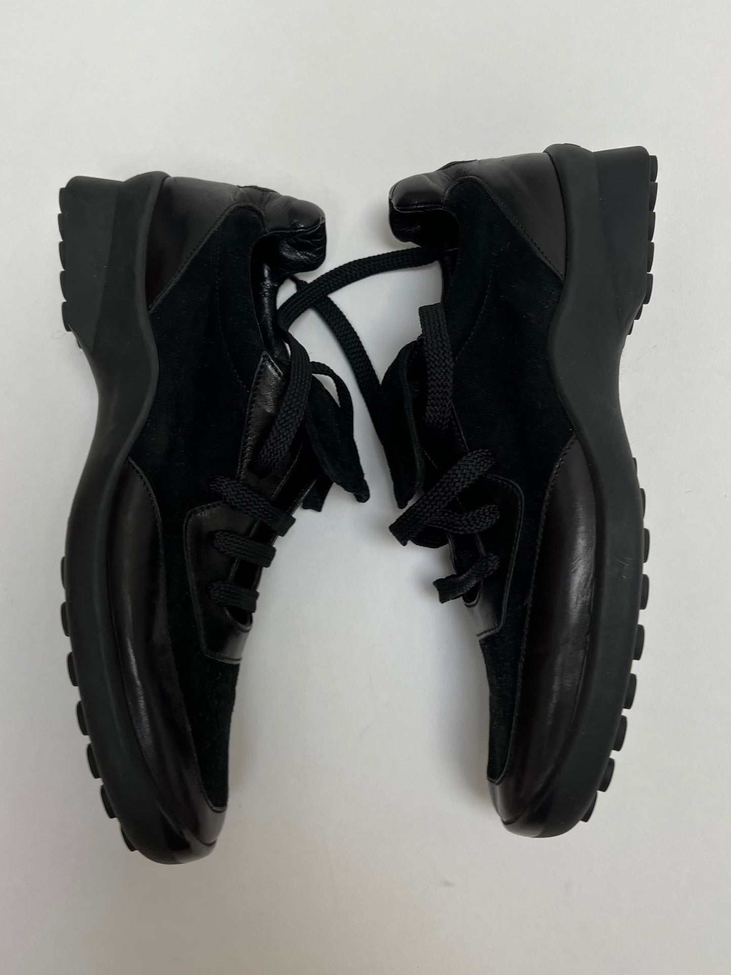 chanel sneaker