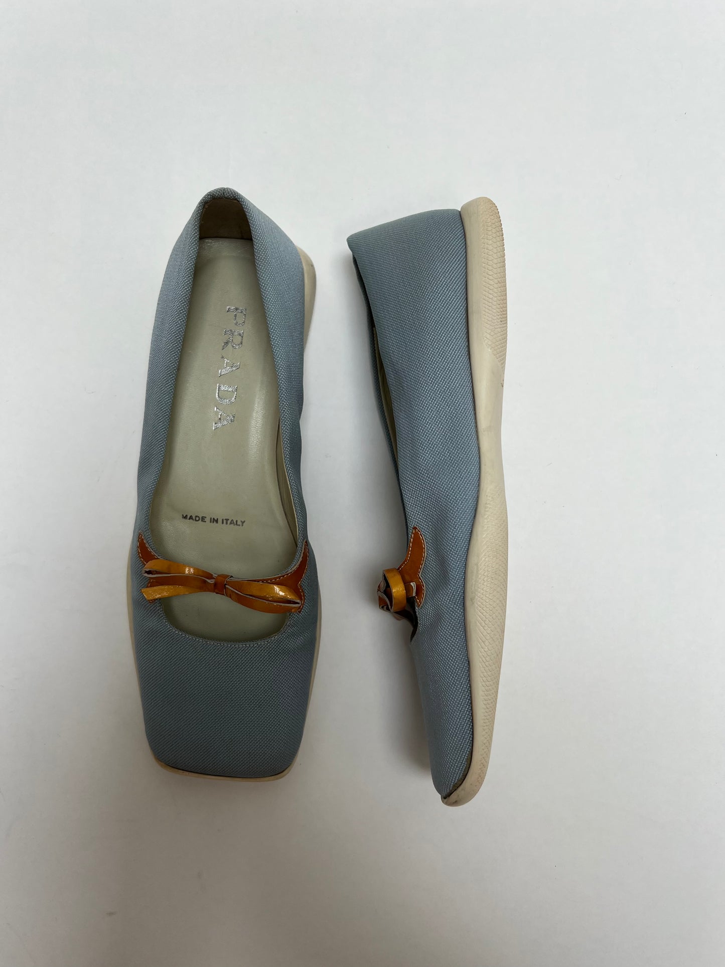 Prada bow babies