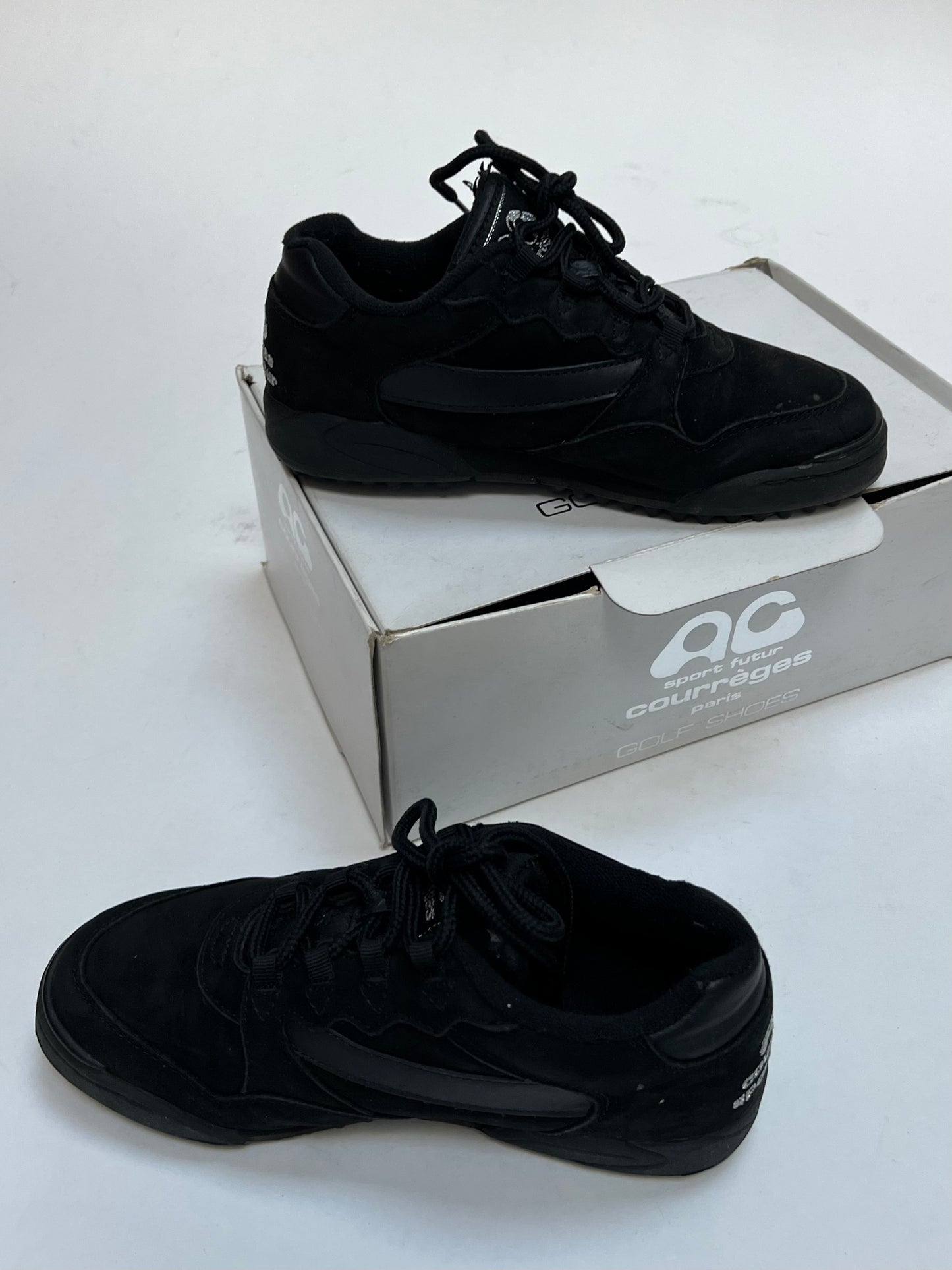 courrèges sport futur golf shoes