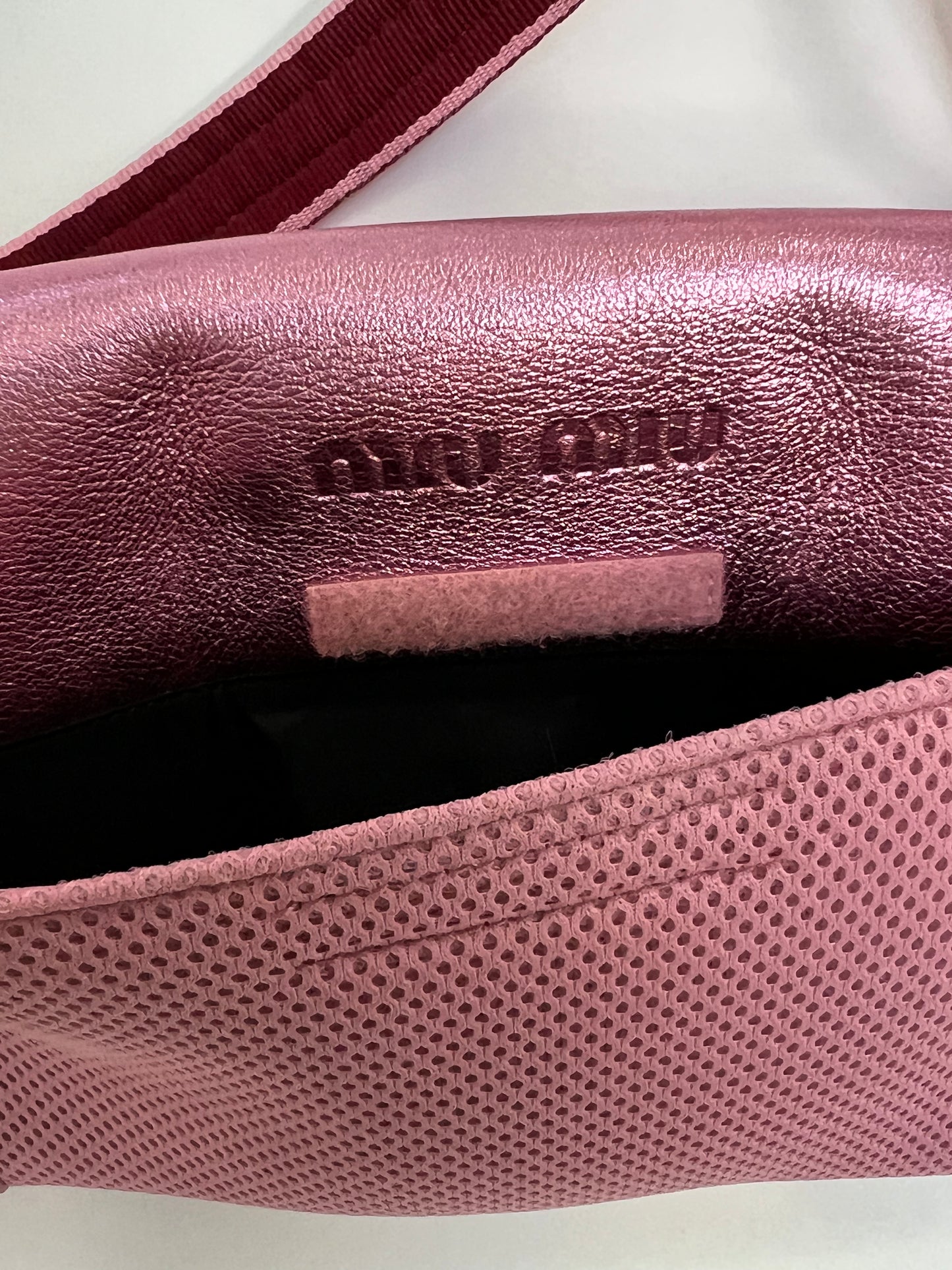 Miu Miu SS 2000 pink bag