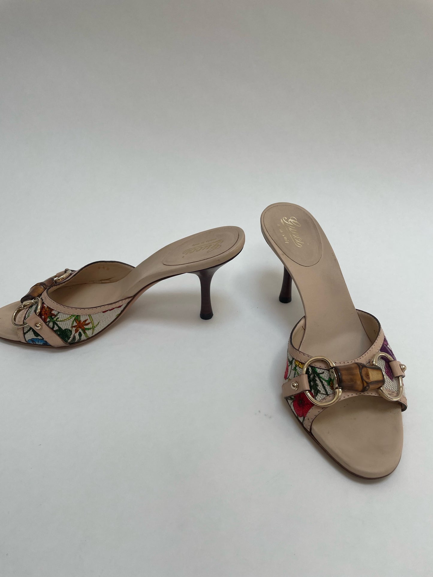 gucci bamboo buckle heel