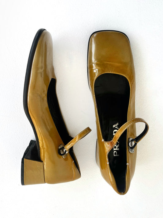 Prada FW 1999 mary jane