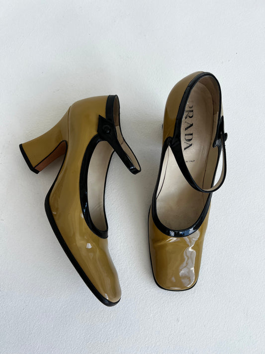 Prada FW 2001 mary jane