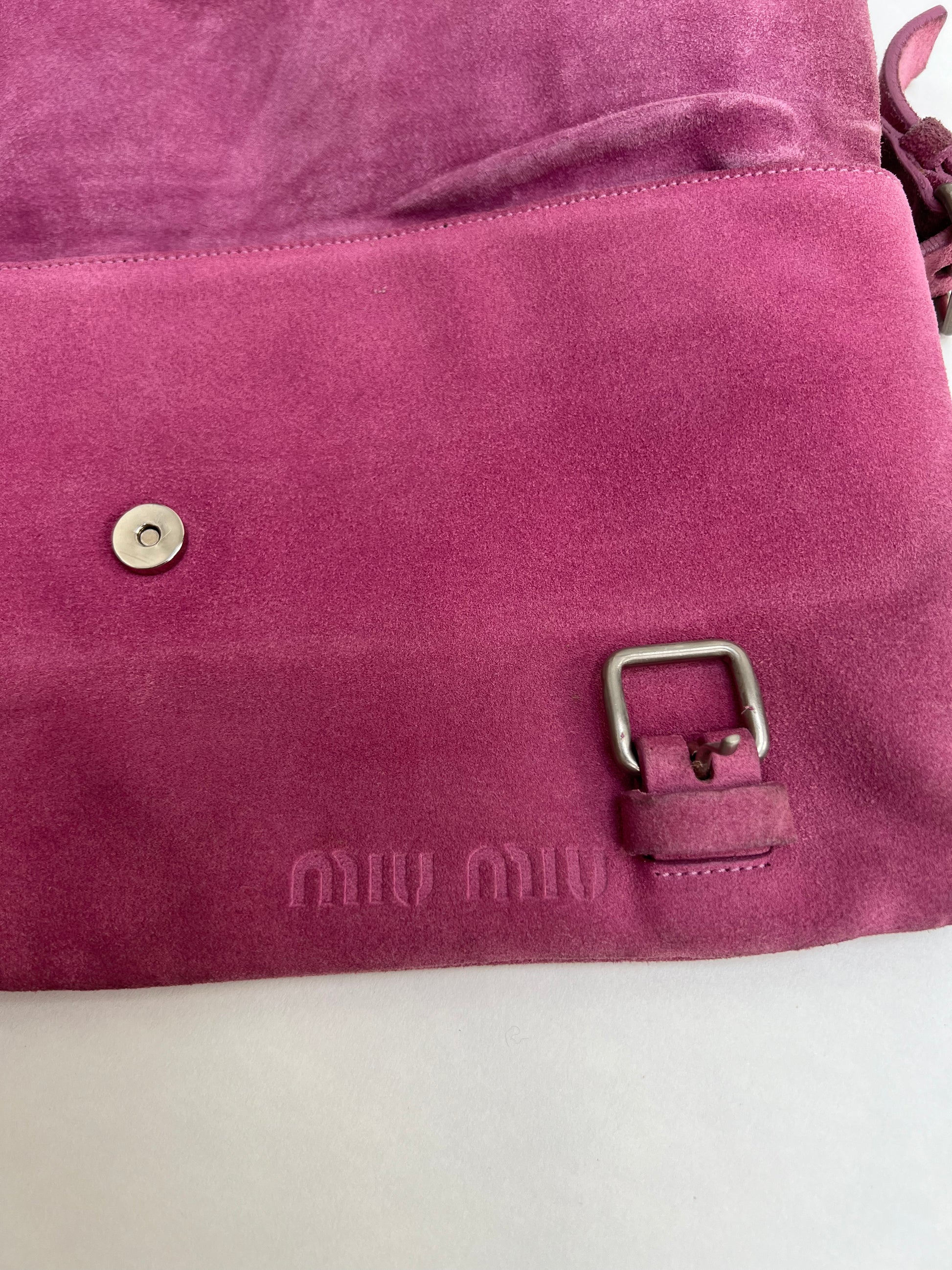 Miu Miu SS 2000 suede buckle bag – Litttlesister Miu Miu SS 2000 suede buckle bag – Litttlesister